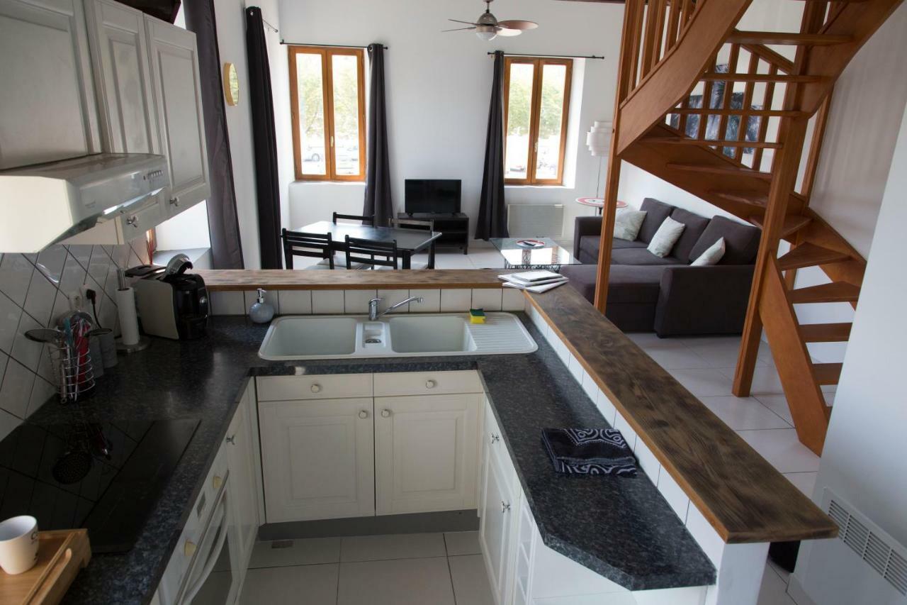 Duplex De Charmes N°1 Auxerre. Apartment Bagian luar foto