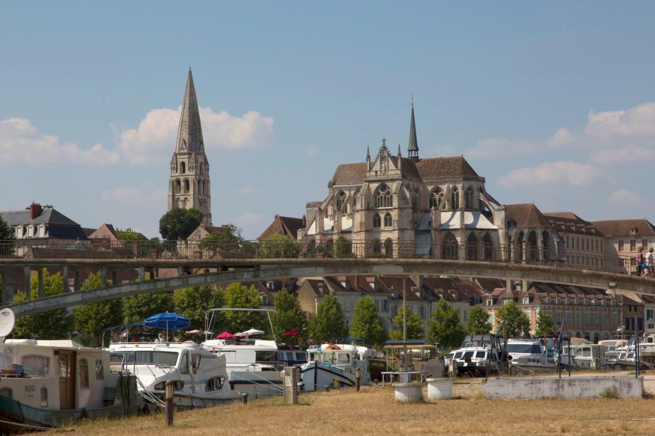 Duplex De Charmes N°1 Auxerre. Apartment Bagian luar foto